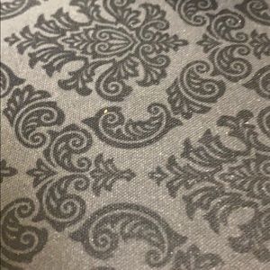 Meet your Posher, Evita